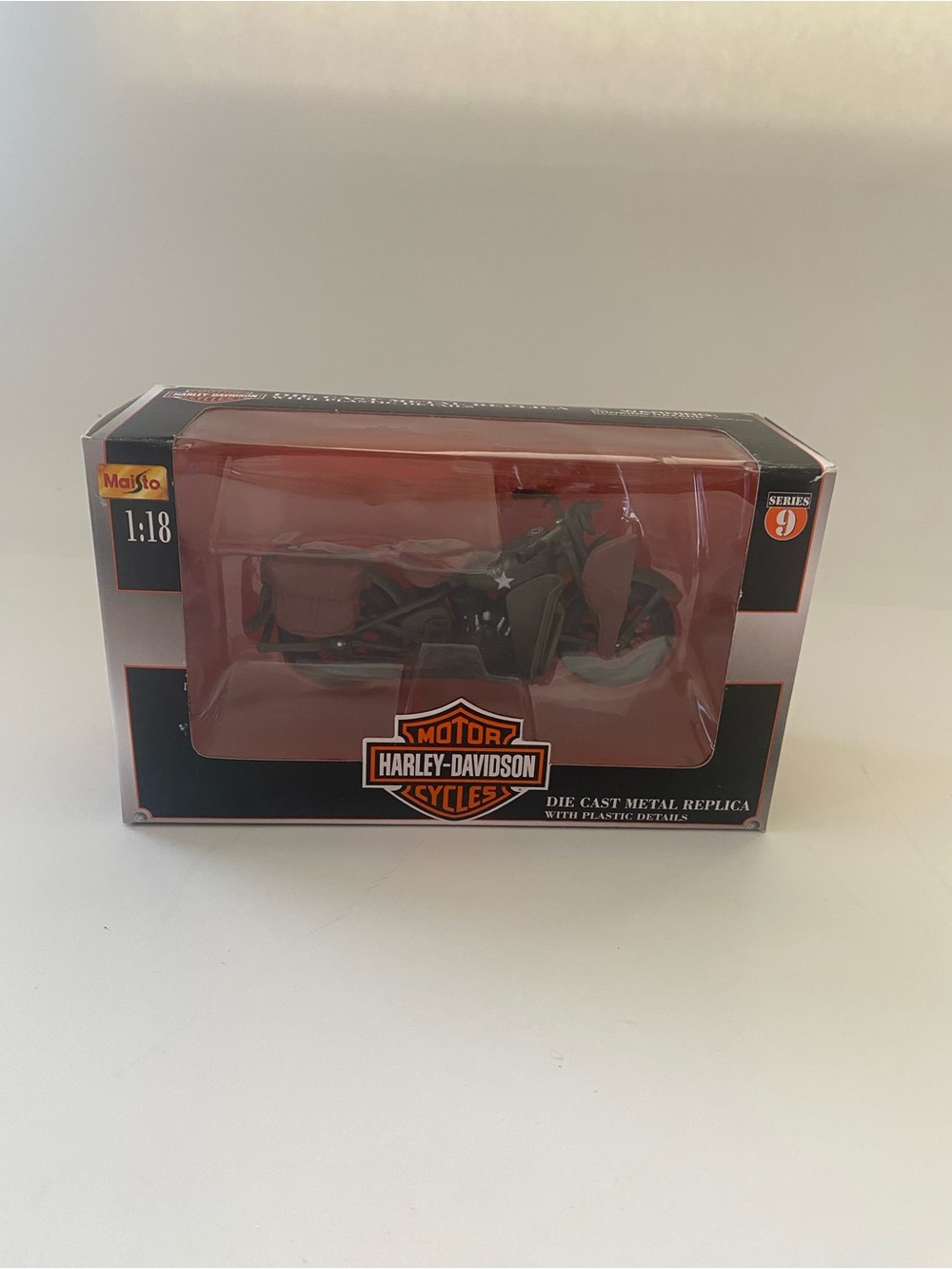 Harley-Davidson Die-Cast Motorcycle Replica - Black and Red